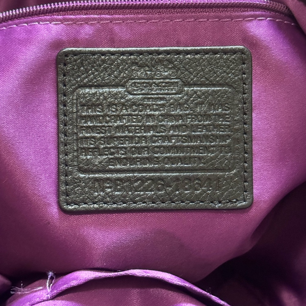 Black Coach Madison Lindsey Leather Tote with Zip Closure and Front Pocket EUC - Picture 5 of 9